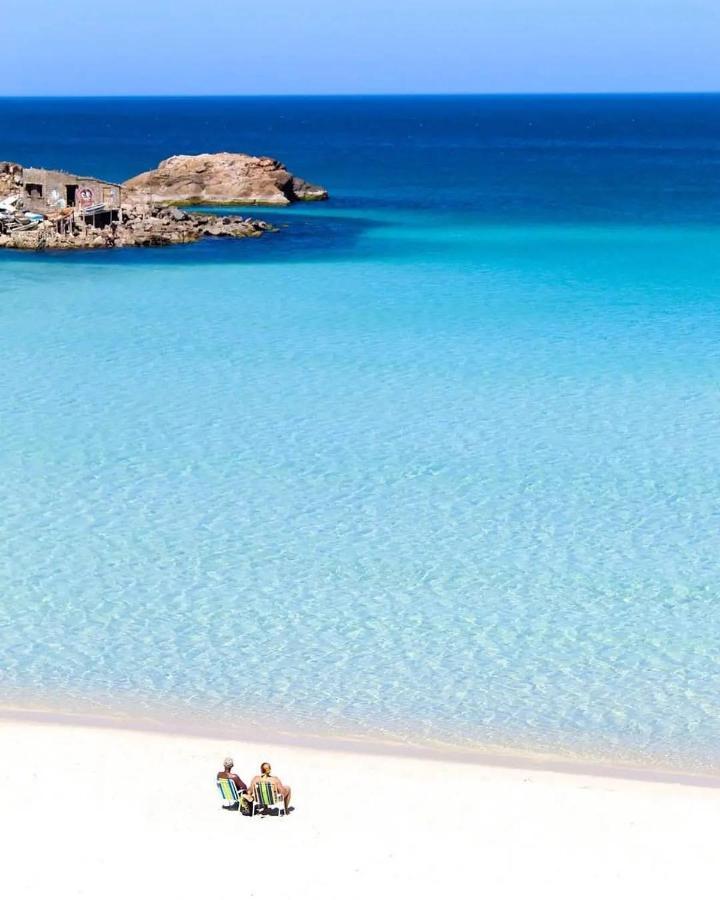 Apartamento Pe Na Areia - Praia Do Forte كابو فريو المظهر الخارجي الصورة